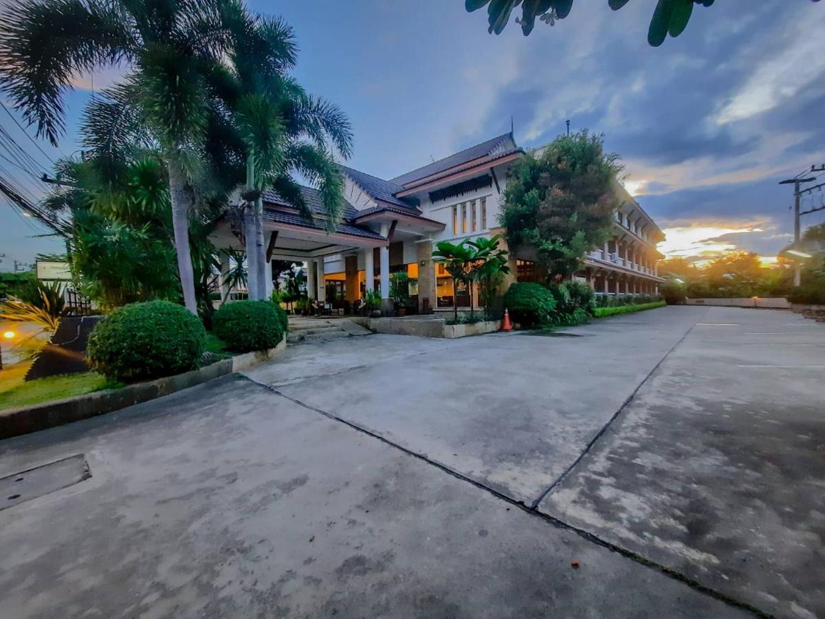 Ariya Inn Chiangrai Chiang Rai Extérieur photo